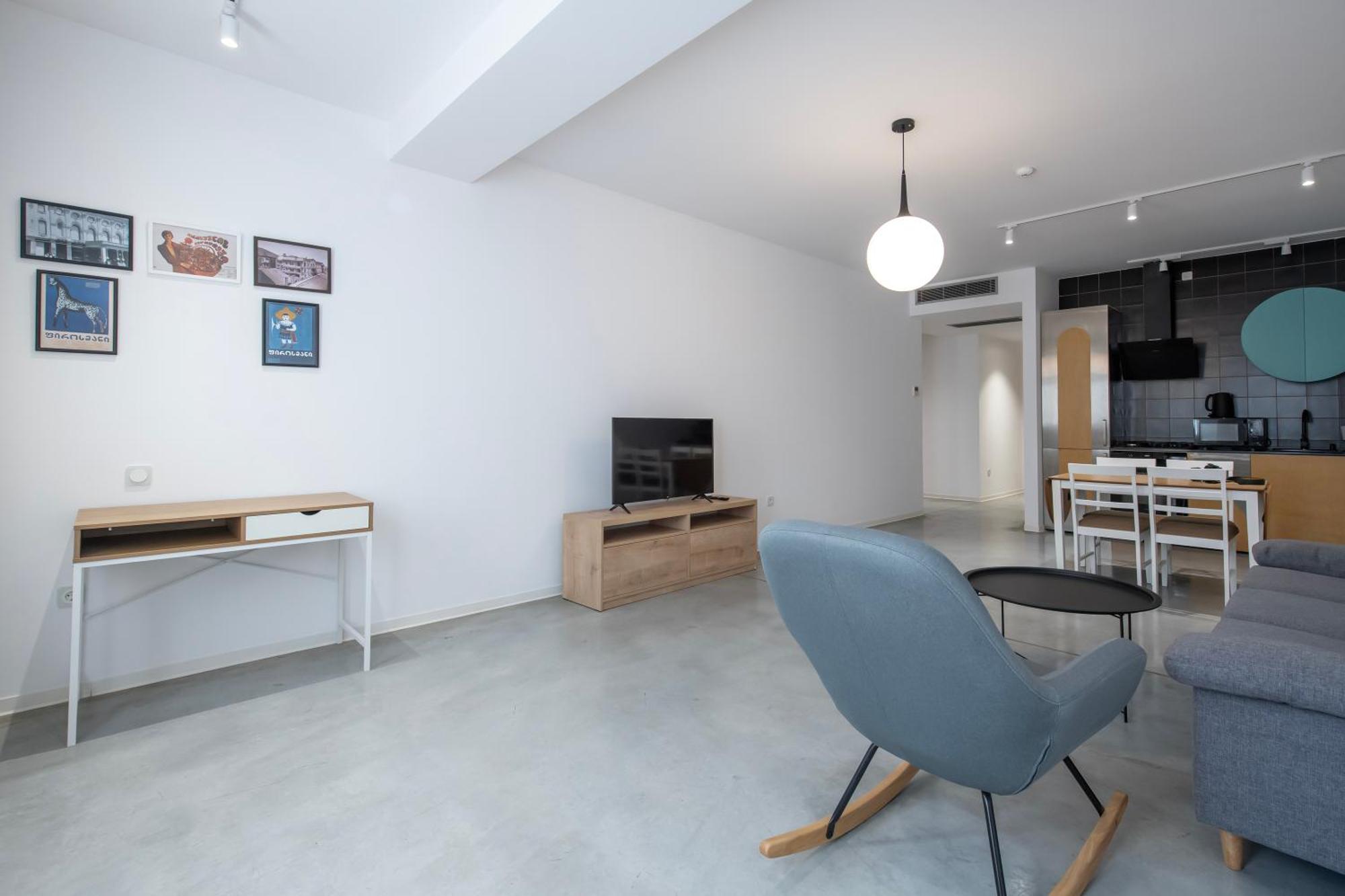 Serviced Designed By Urban 17 Apartment