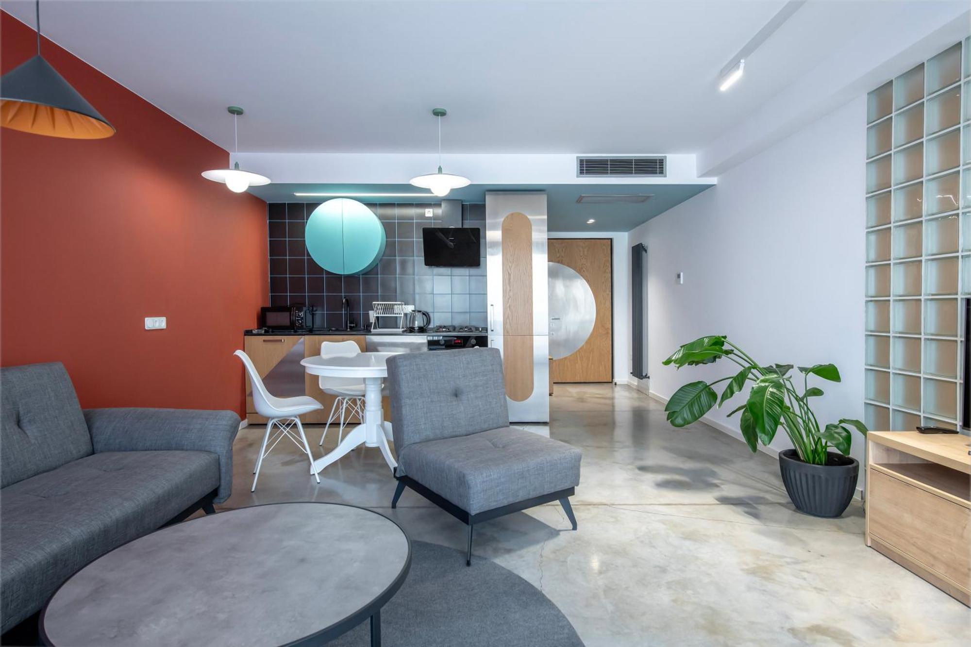 Serviced Designed By Urban 17 Apartment *