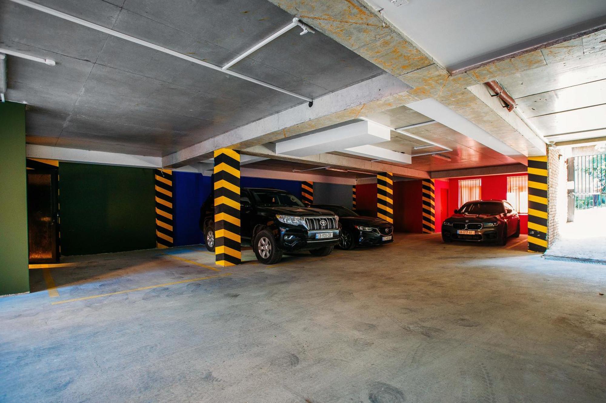 Serviced Designed By Urban 17