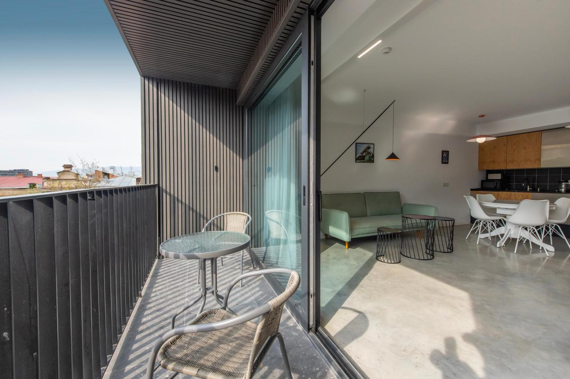 Serviced Designed By Urban 17 Apartment *