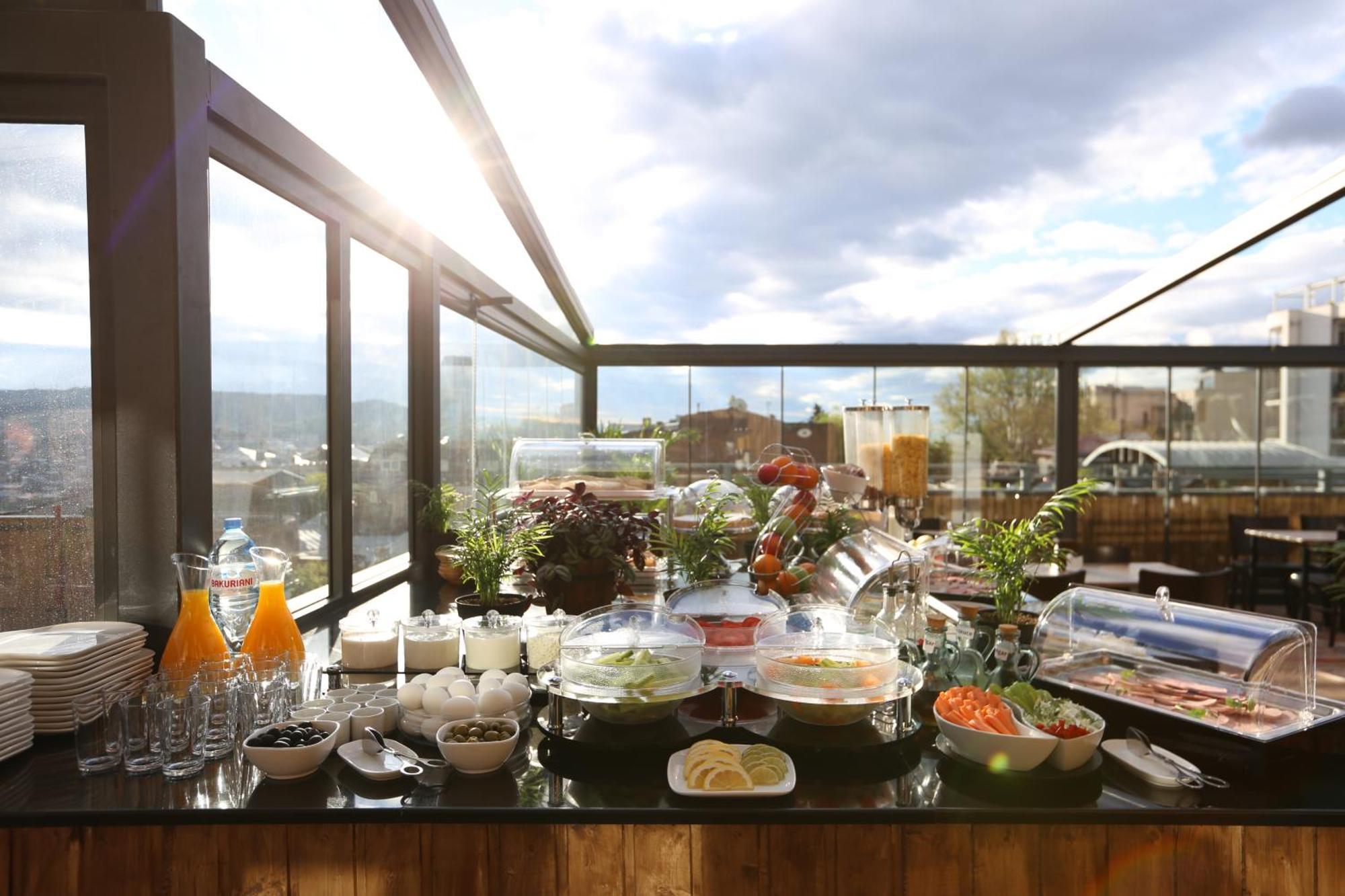Serviced Designed By Urban 17 Apartment Tbilisi